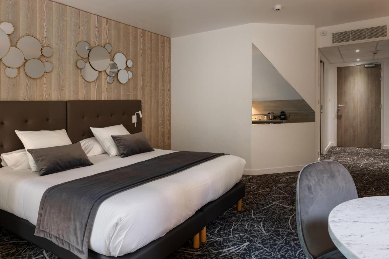 Logis Hotel Parenthese, Restaurant & Spa Chille Zewnętrze zdjęcie