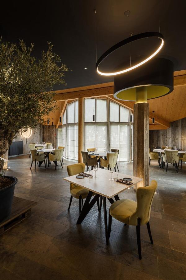 Logis Hotel Parenthese, Restaurant & Spa Chille Zewnętrze zdjęcie