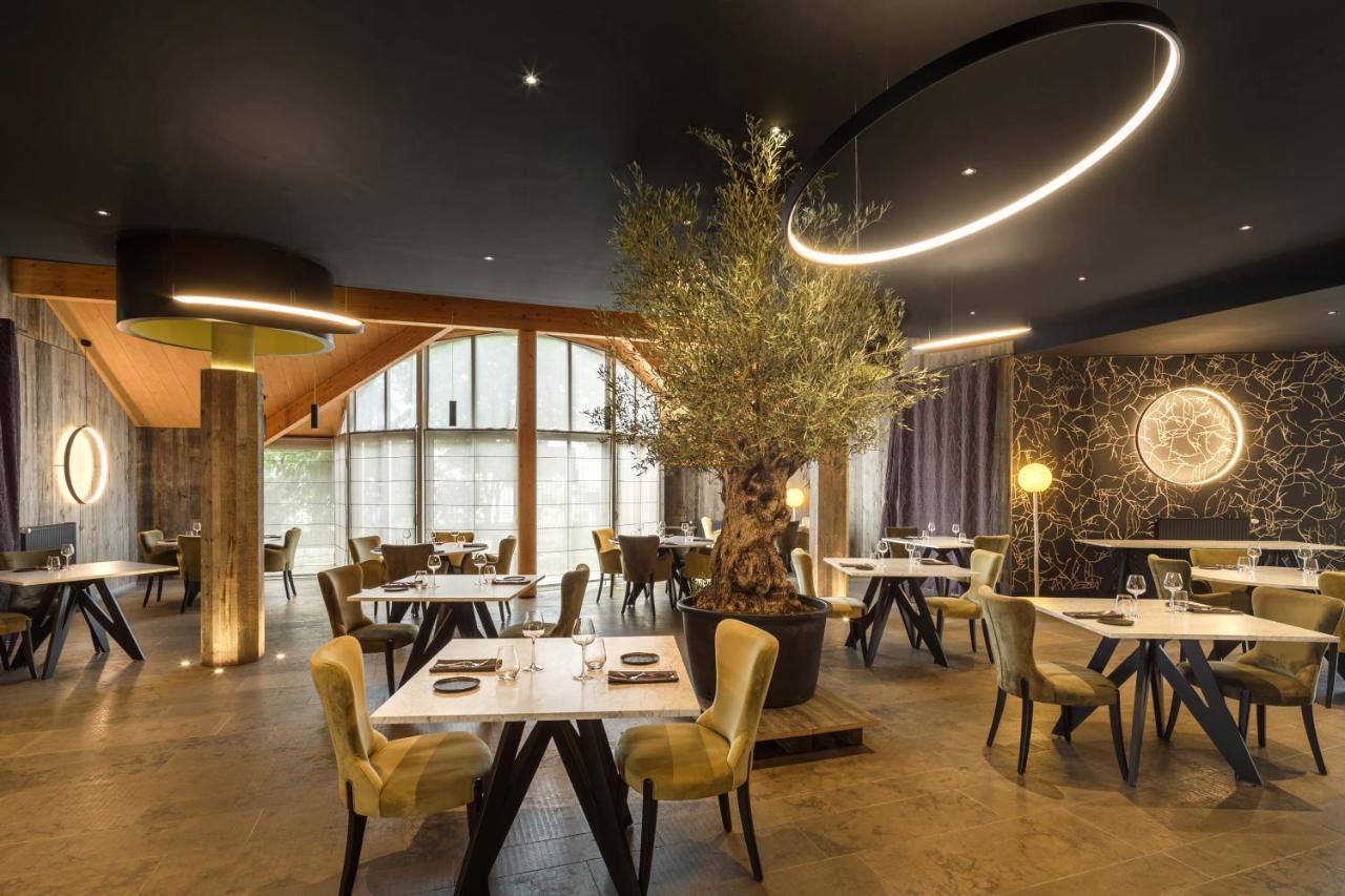 Logis Hotel Parenthese, Restaurant & Spa Chille Zewnętrze zdjęcie