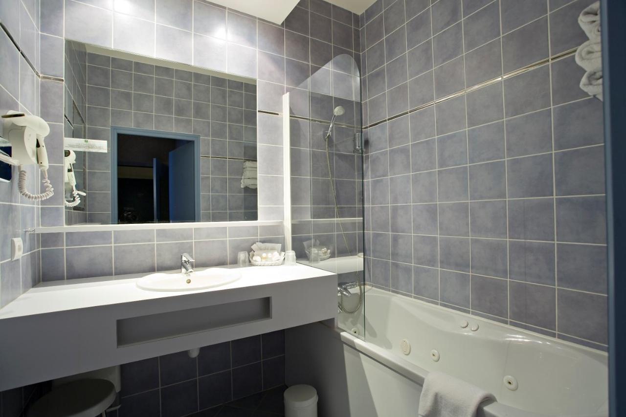 Logis Hotel Parenthese, Restaurant & Spa Chille Zewnętrze zdjęcie