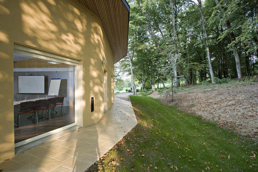 Logis Hotel Parenthese, Restaurant & Spa Chille Zewnętrze zdjęcie